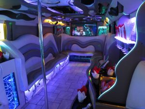 pearl-party-bus-chicago-interior-14